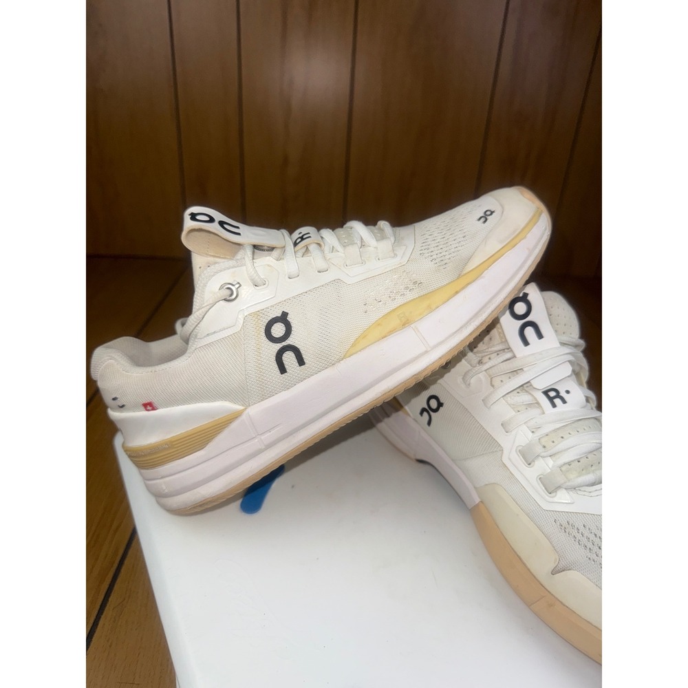 On Roger Pro Cloudswift Athletic Tennis Shoes Womens US 9.5 White - Picture 2 of 16